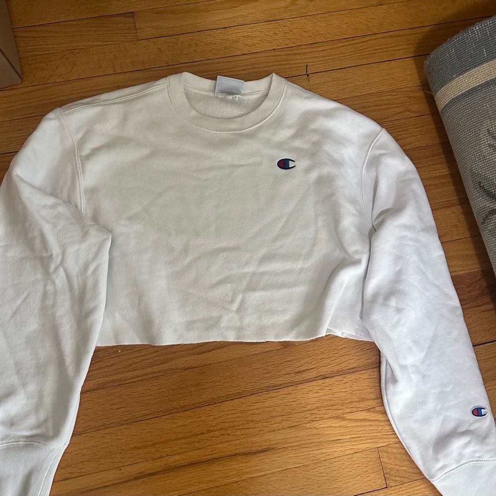 Champion Classic White Cropped Crewneck